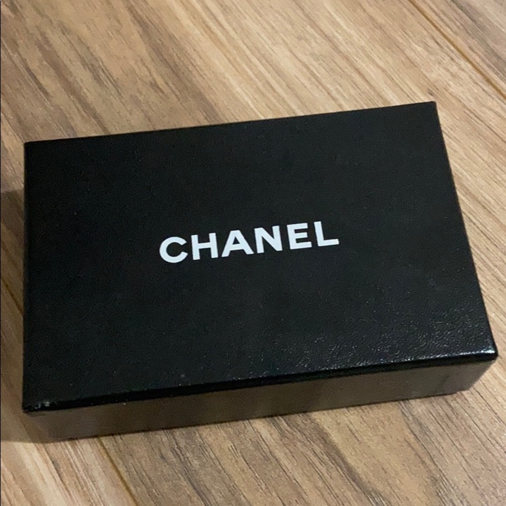 Chanel box